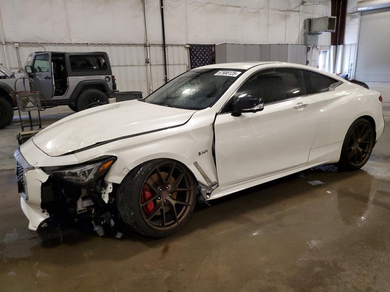 INFINITI Q60 RED SPORT 400