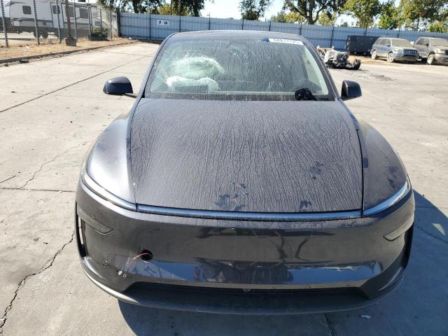 2026 TESLA MODEL Y 7SAYGDED0TF390477