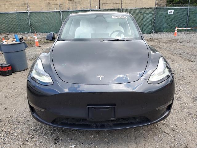 2024 TESLA MODEL Y 7SAYGAEE3RF017742