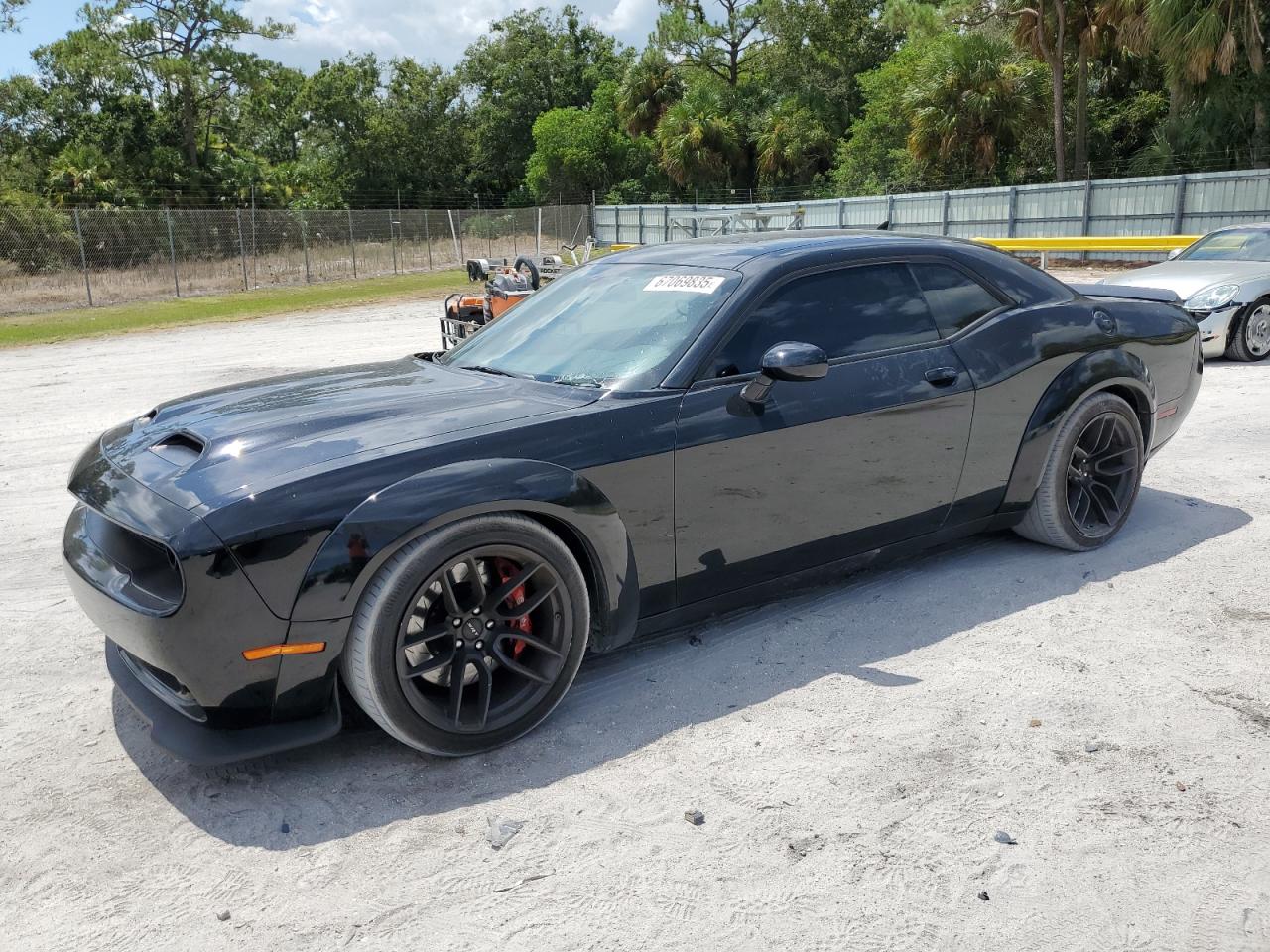 DODGE CHALLENGER SRT HELLCAT