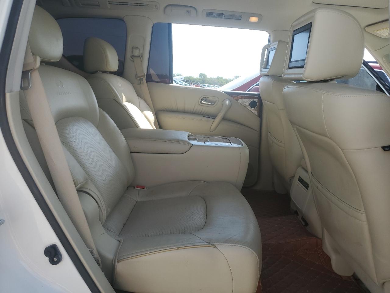 INFINITI QX56