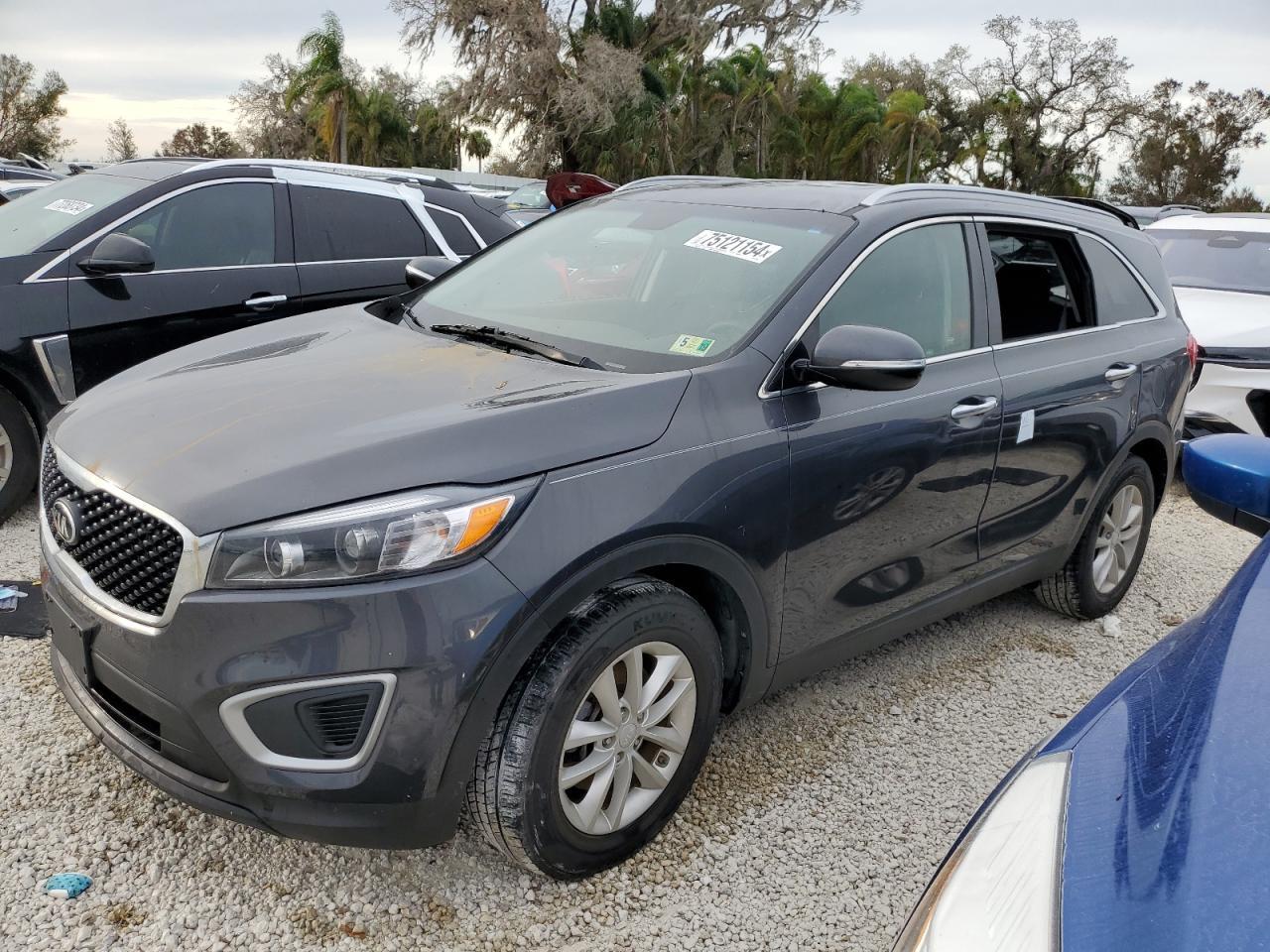 KIA SORENTO LX
