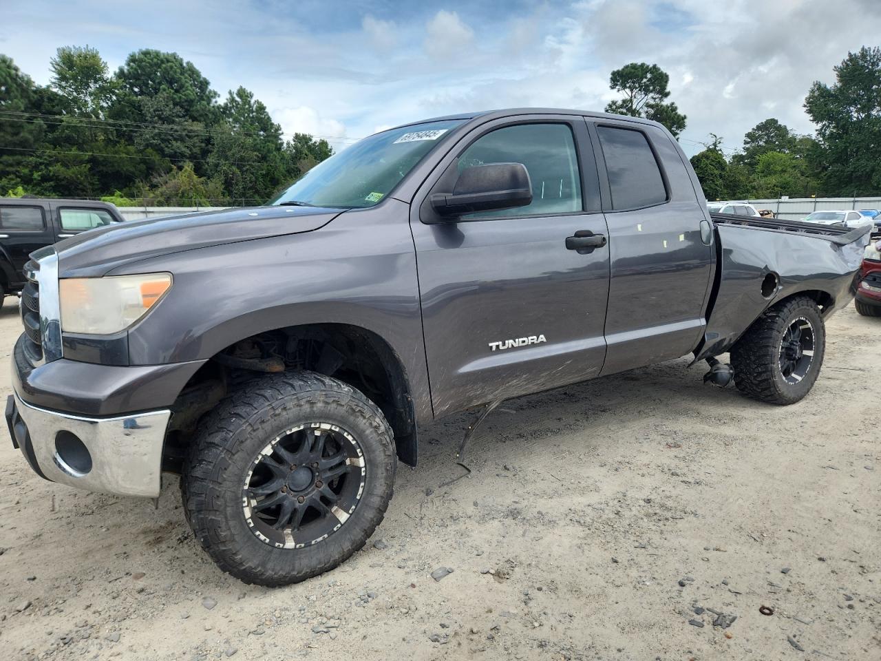 TOYOTA TUNDRA DOUBLE CAB SR5