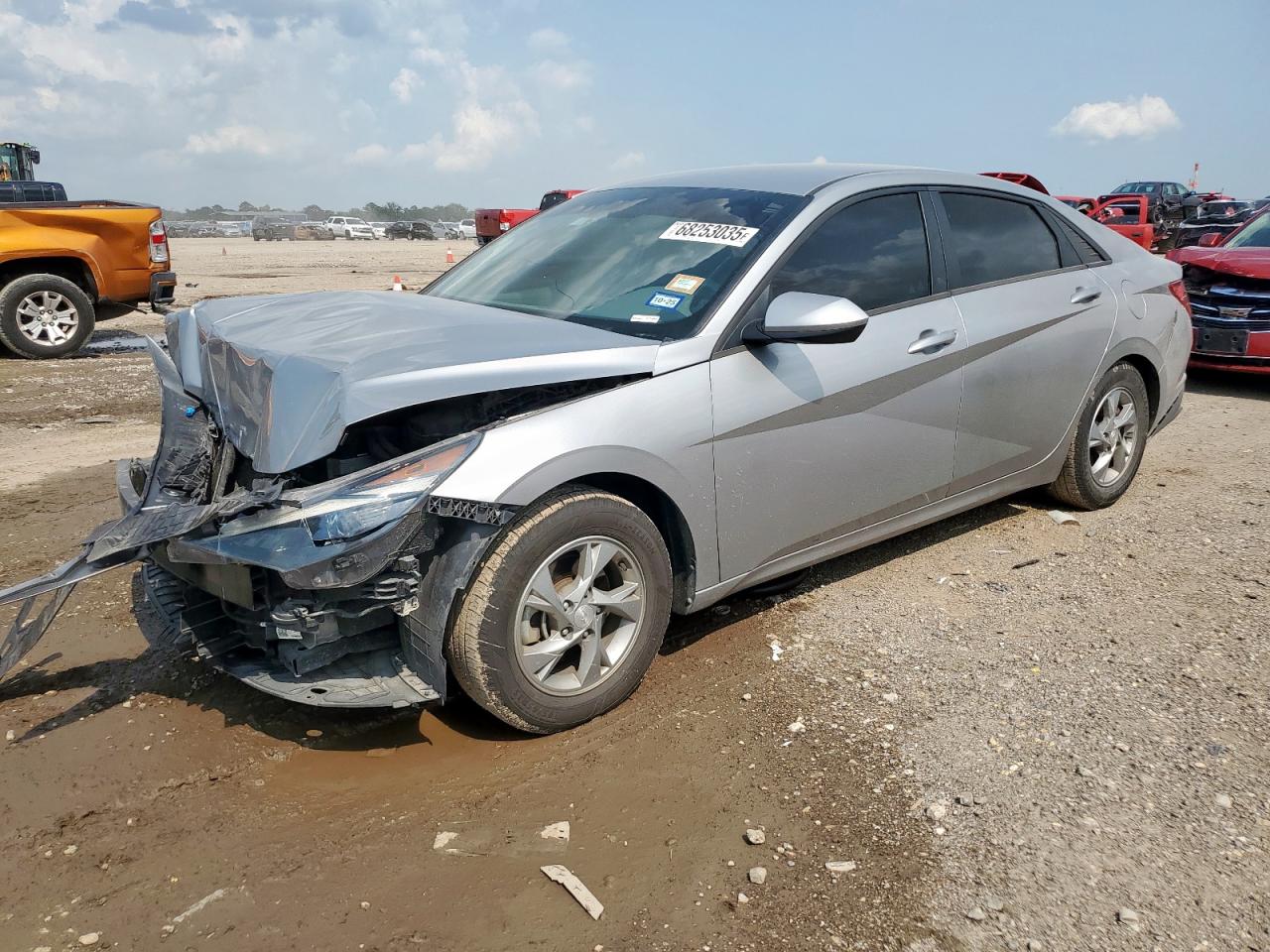 HYUNDAI ELANTRA SE