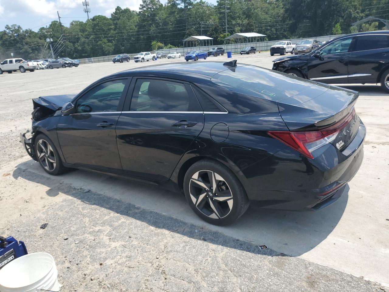 HYUNDAI ELANTRA LIMITED