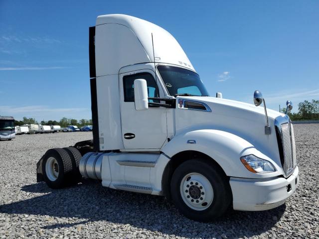 KENWORTH T680 2014 white tractor diesel 1XKYA48X3EJ402948 photo #1