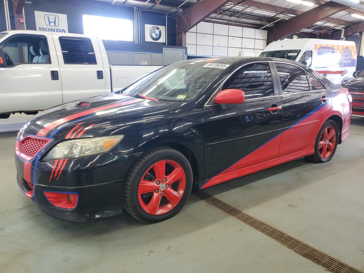 TOYOTA CAMRY BASE