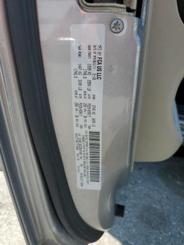 2016 CHRYSLER TOWN & COU 2C4RC1BG2GR247499