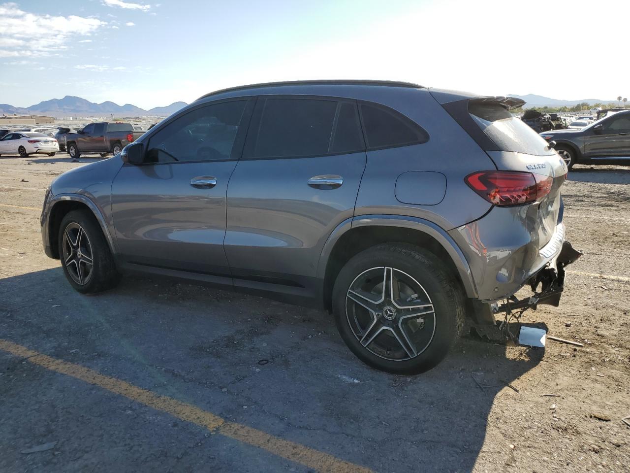 MERCEDES-BENZ GLA-CLASS 250