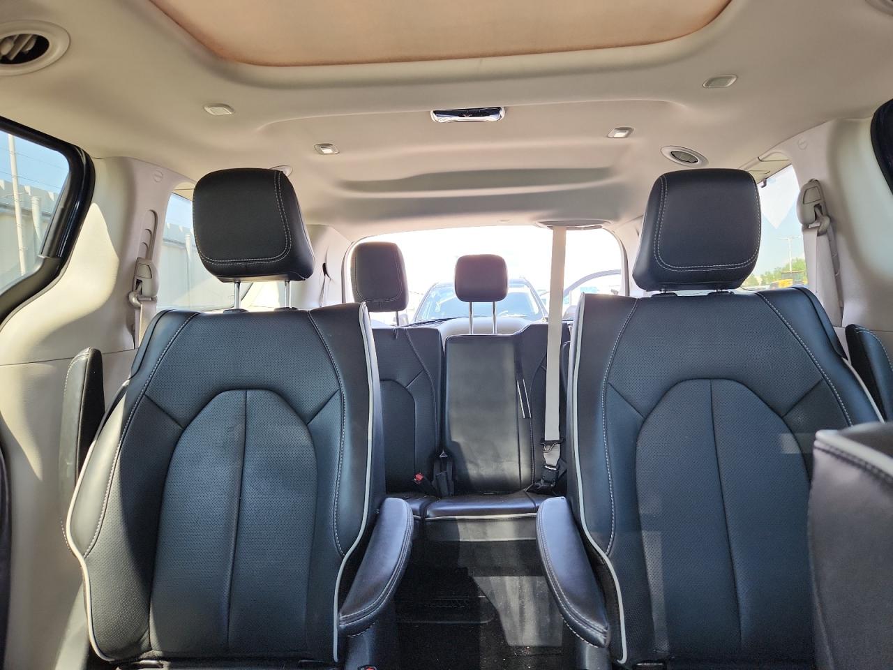 CHRYSLER PACIFICA HYBRID LIMITED