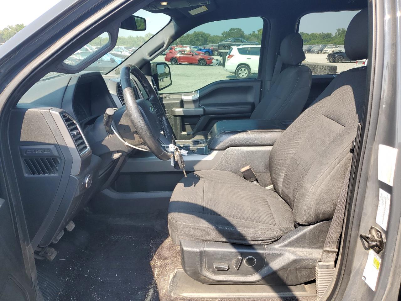 FORD F-150 SUPERCREW