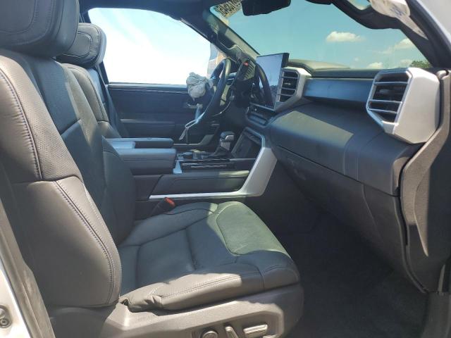 2024 TOYOTA SEQUOIA SR 7SVAAABA9RX027057