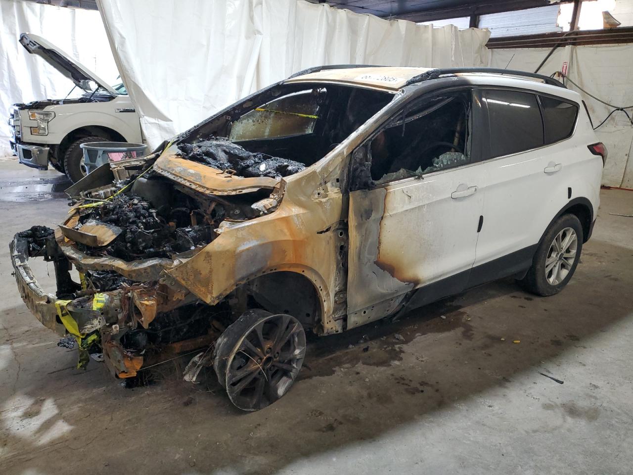 FORD ESCAPE SE