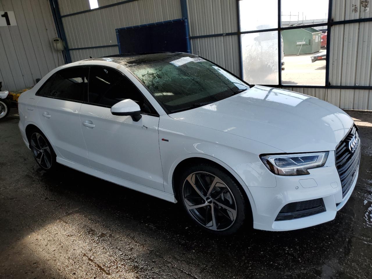 AUDI A3 S-LINE PREMIUM PLUS
