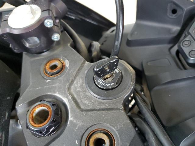 2012 YAMAHA FZ6 R JYARJ18E0CA008748