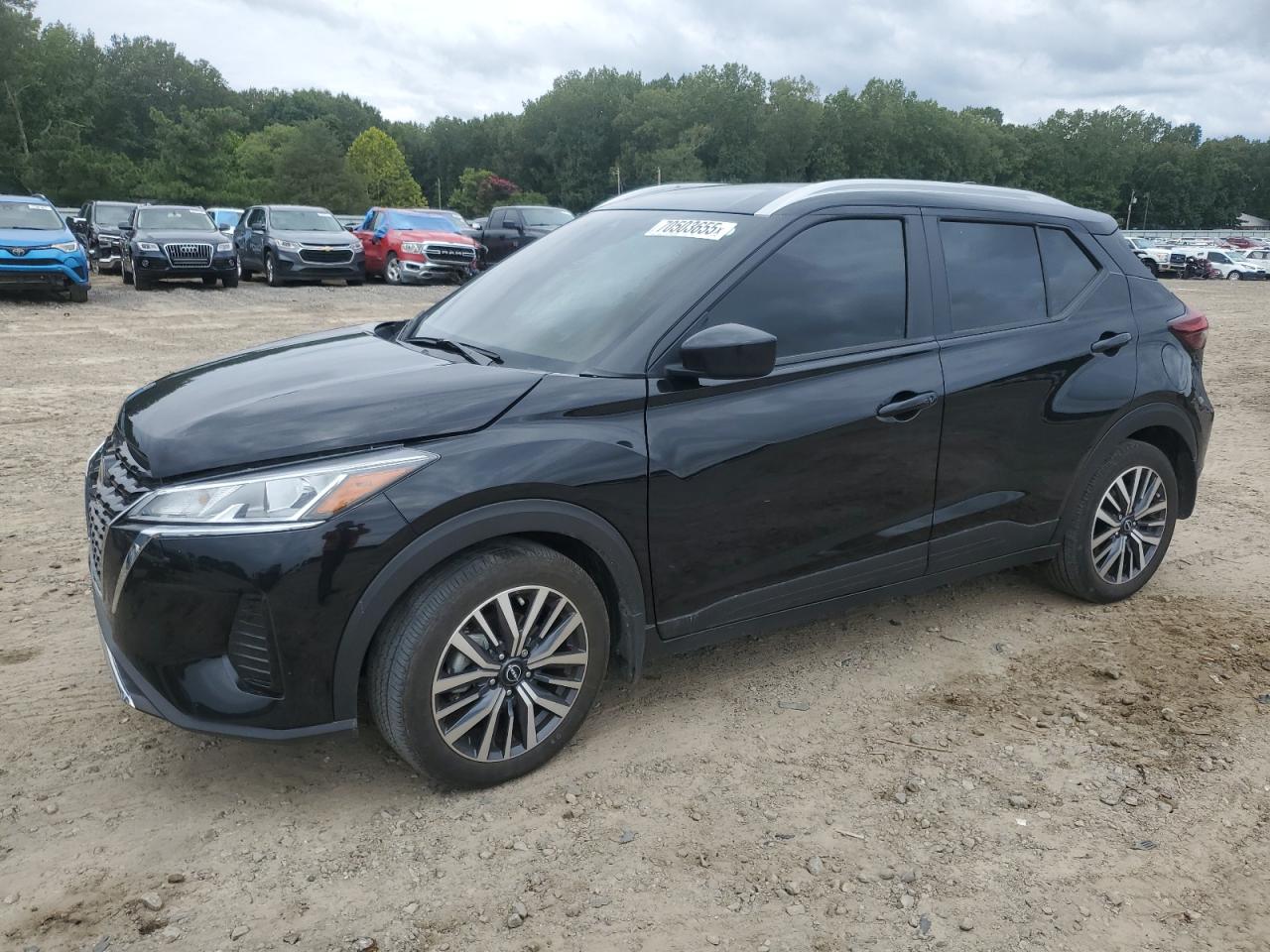 NISSAN KICKS SV