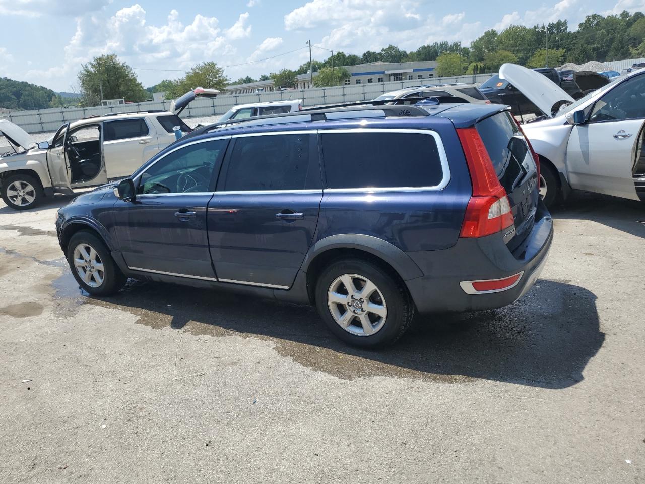 VOLVO XC70 3.2