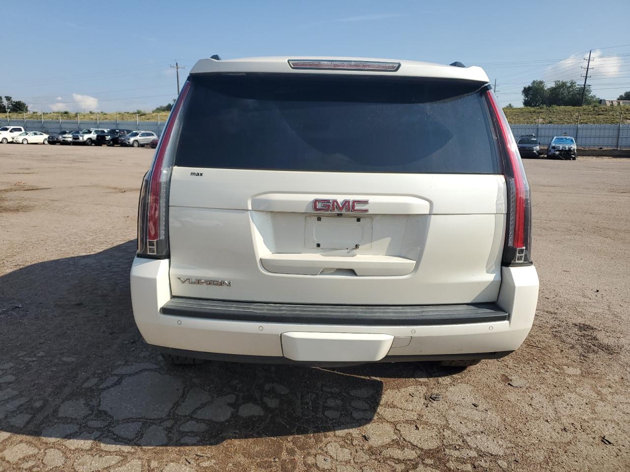 GMC YUKON SLT