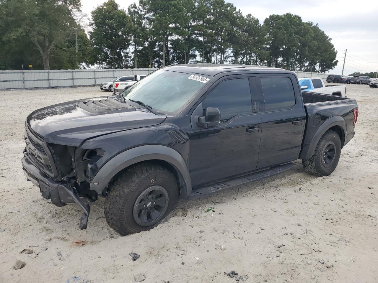 FORD F-150 RAPTOR