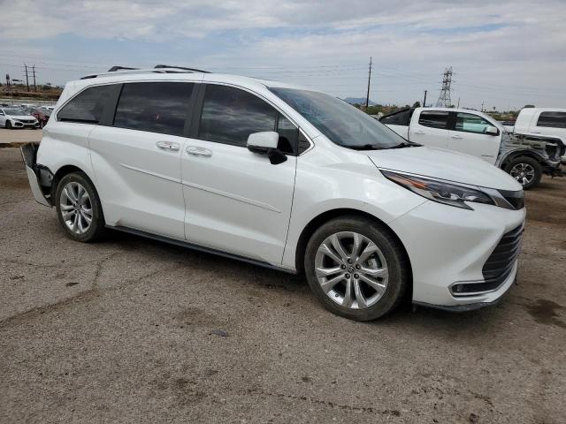 2022 TOYOTA SIENNA LIM 5TDERKEC8NS134379