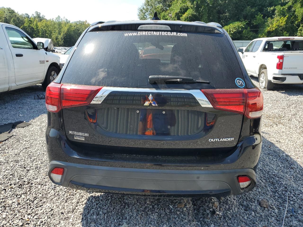 MITSUBISHI OUTLANDER SE