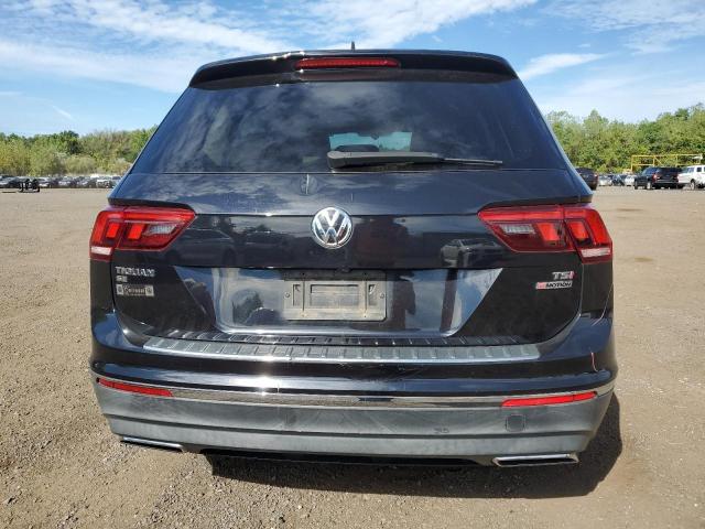 2018 VOLKSWAGEN TIGUAN SE 3VV2B7AX0JM094985