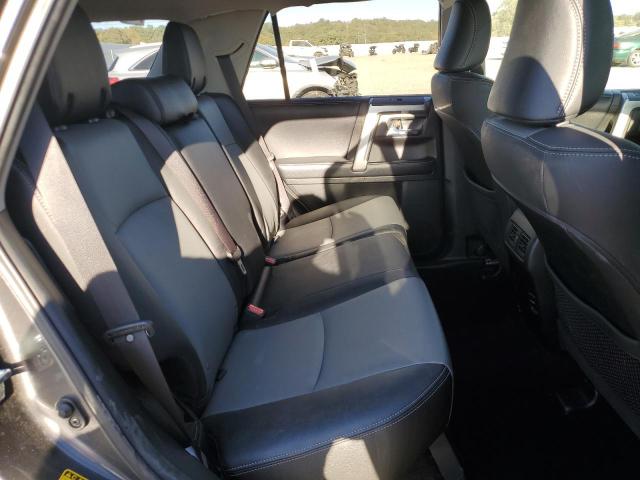 2019 TOYOTA 4RUNNER SR - JTEZU5JR0K5196075
