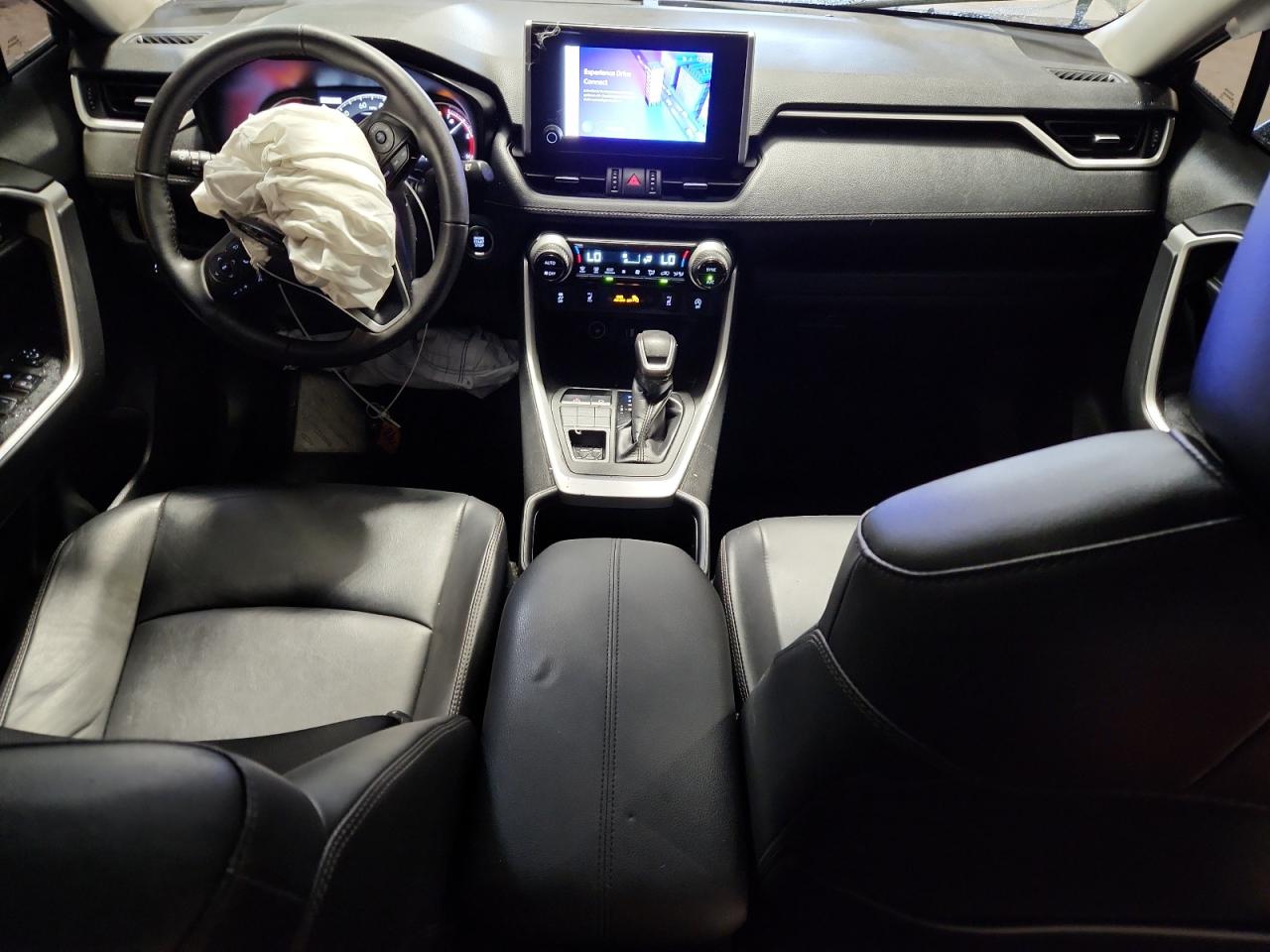 TOYOTA RAV4 XLE PREMIUM