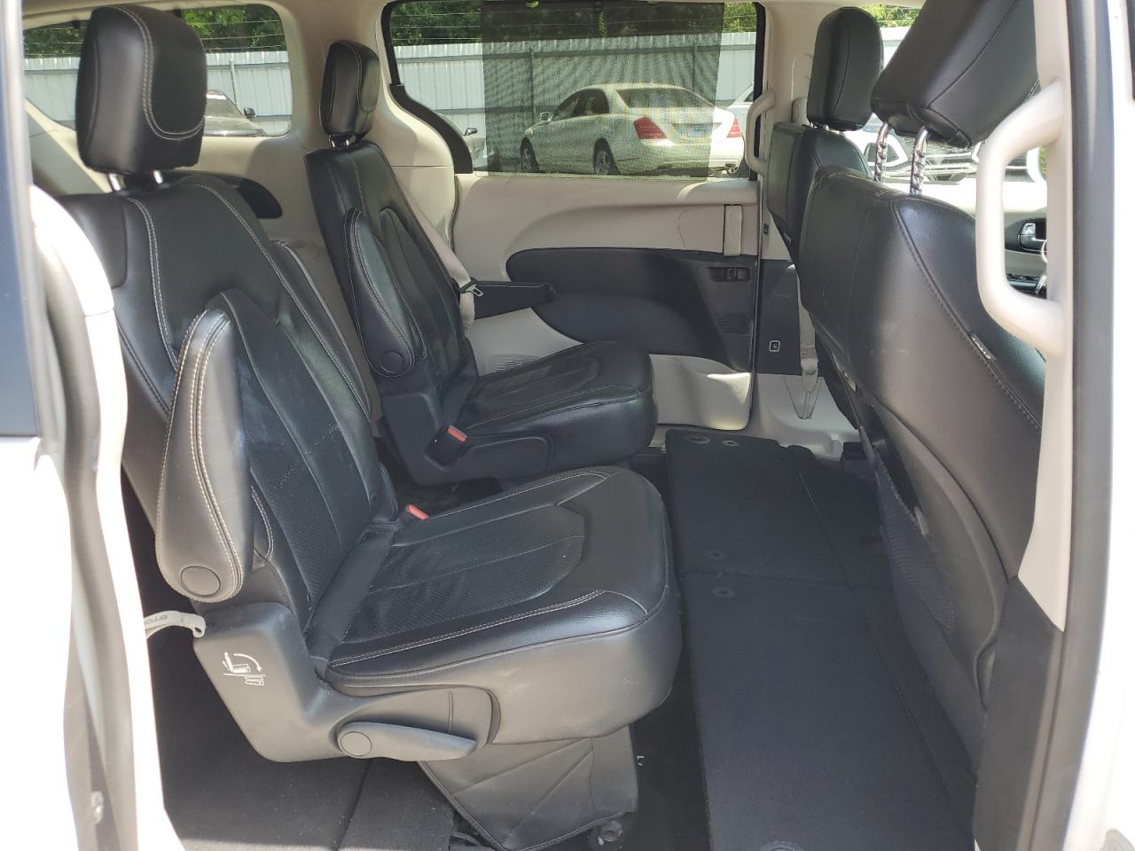 CHRYSLER PACIFICA TOURING L