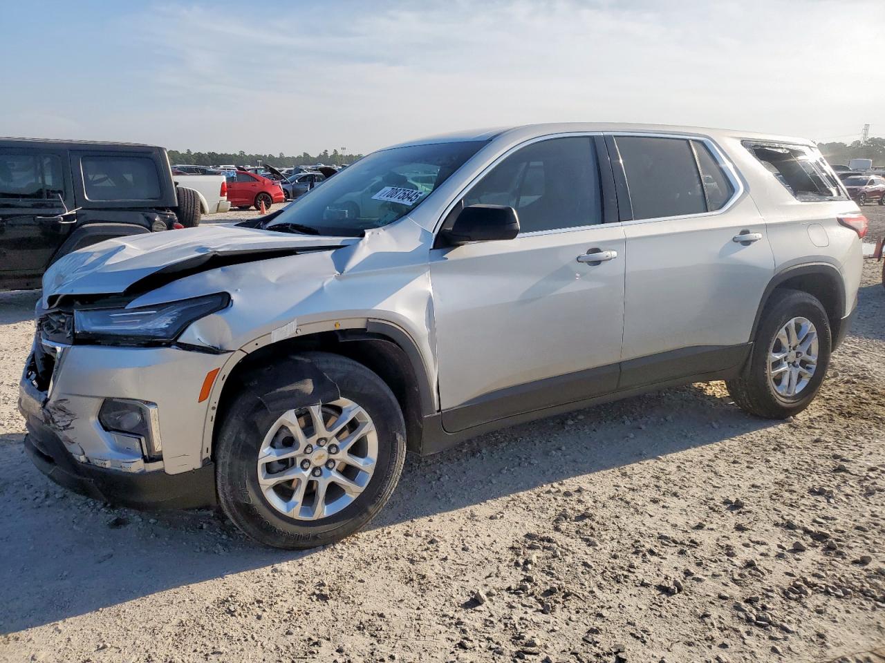 CHEVROLET TRAVERSE LS