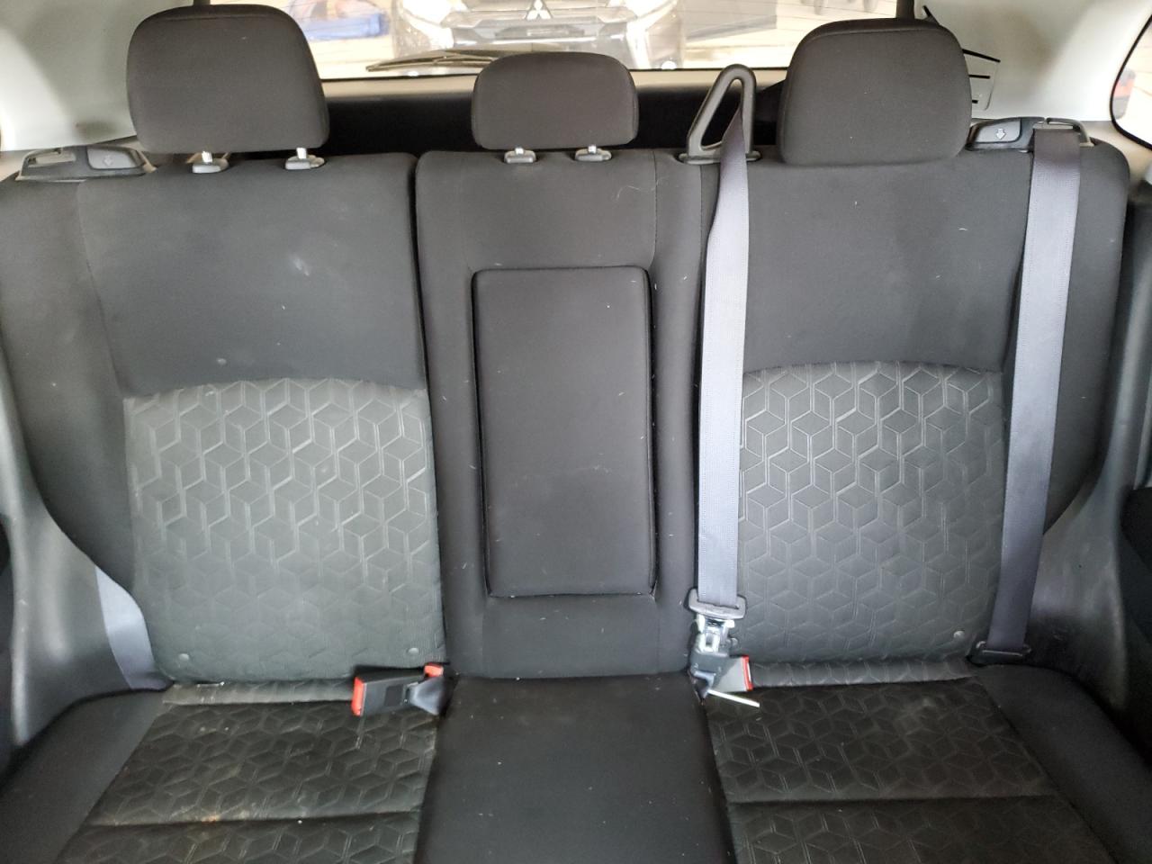 MITSUBISHI OUTLANDER ES