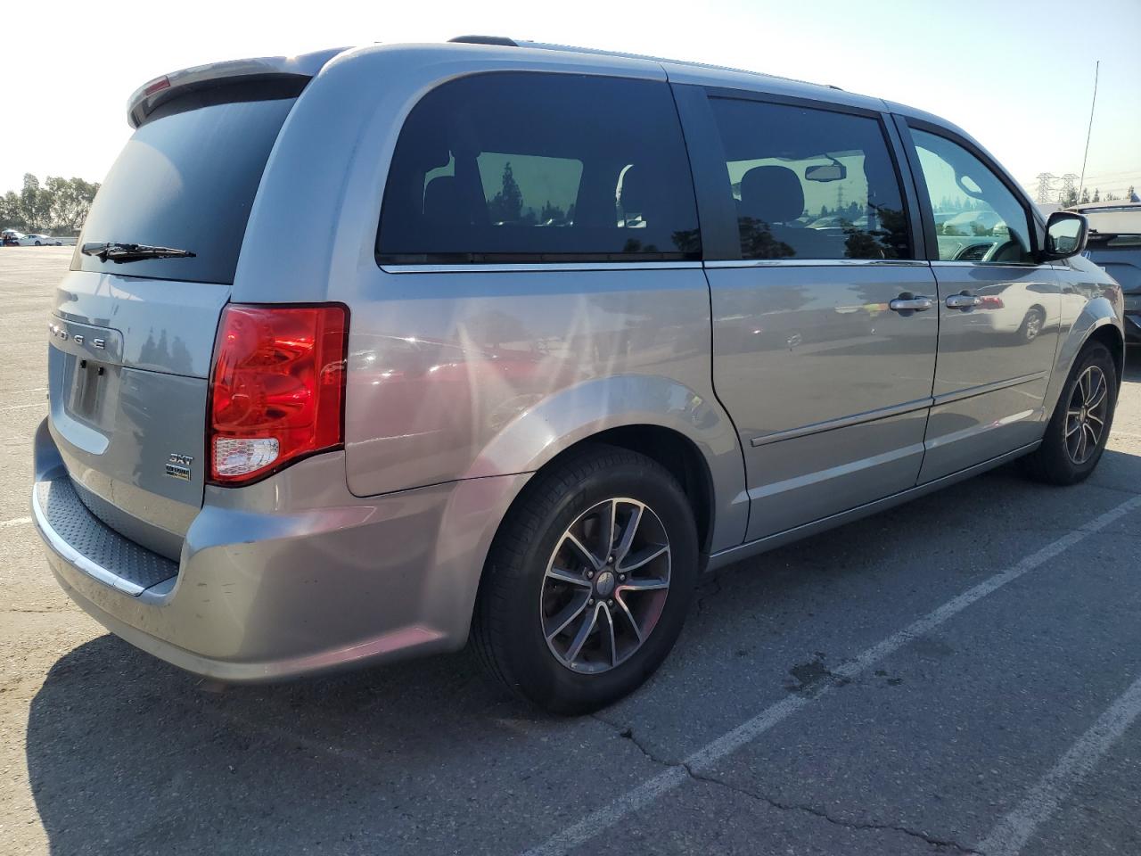 DODGE GRAND CARAVAN SXT