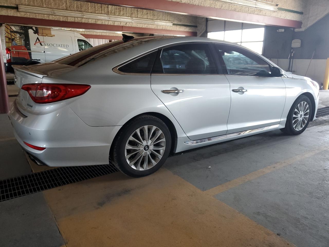 HYUNDAI SONATA SPORT
