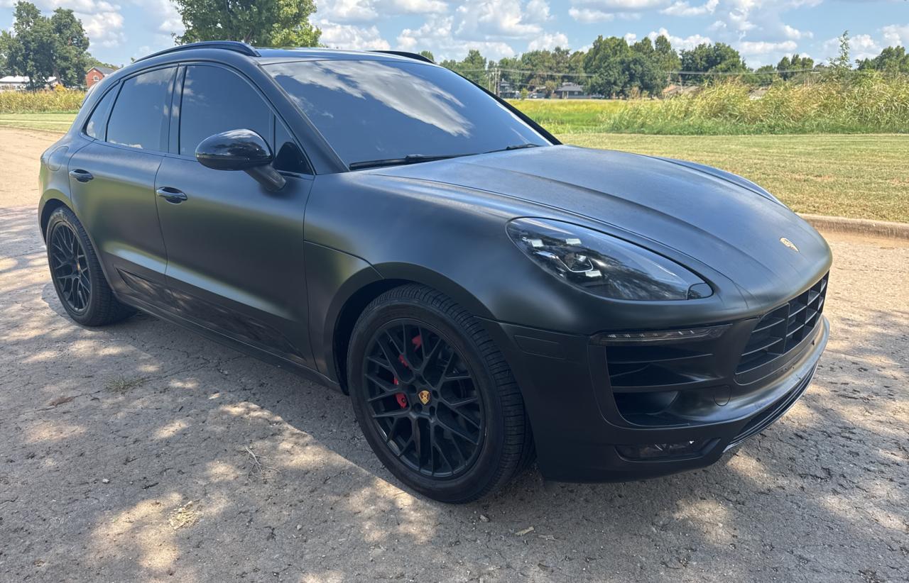 PORSCHE MACAN GTS