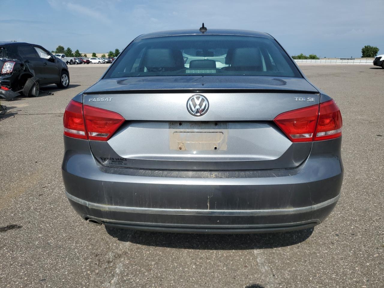 VOLKSWAGEN PASSAT SE