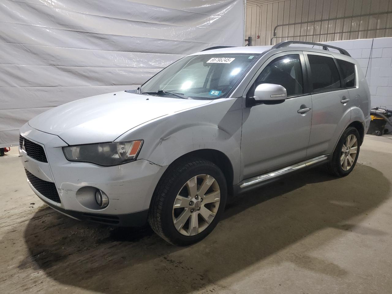 MITSUBISHI OUTLANDER SE