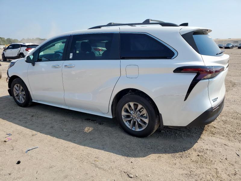 2025 TOYOTA SIENNA XLE 5TDYRKEC6SS267909