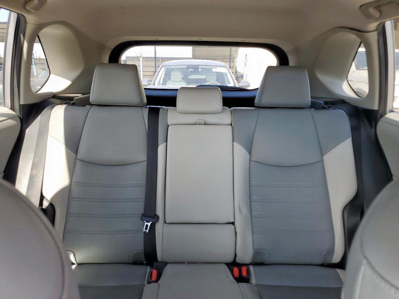 2020 TOYOTA RAV4 XLE P 2T3C1RFV3LW091735