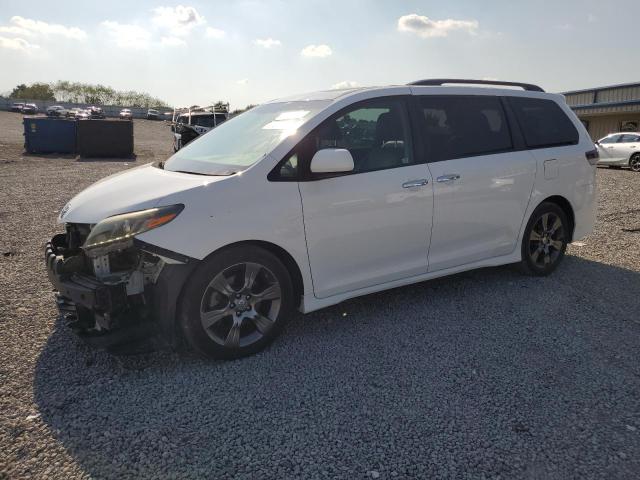 2016 TOYOTA SIENNA SE 5TDXK3DC4GS750426