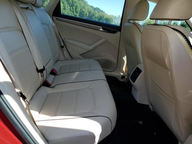 2018 VOLKSWAGEN PASSAT SE 1VWBA7A3XJC014167