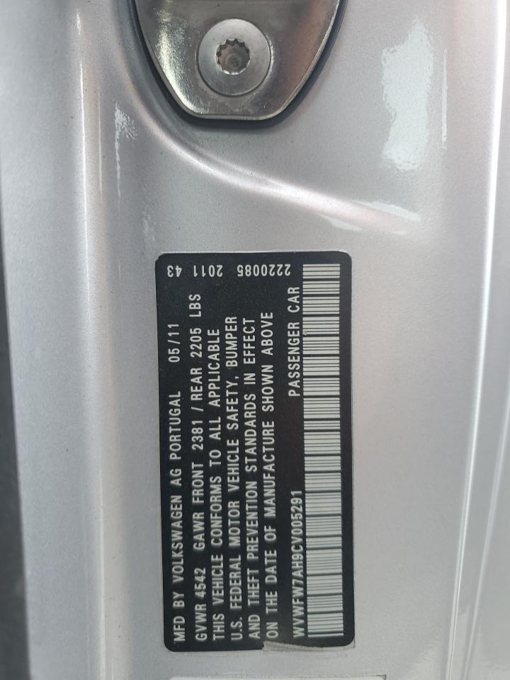 Lot #3316718417 2012 VOLKSWAGEN EOS LUX