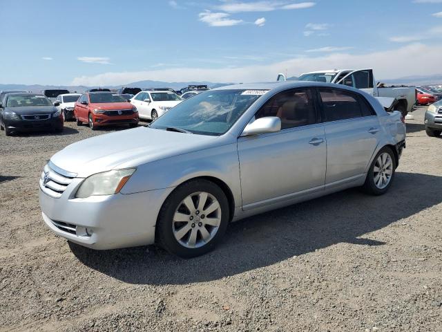 Global Auto Auctions: 2005 TOYOTA AVALON XL