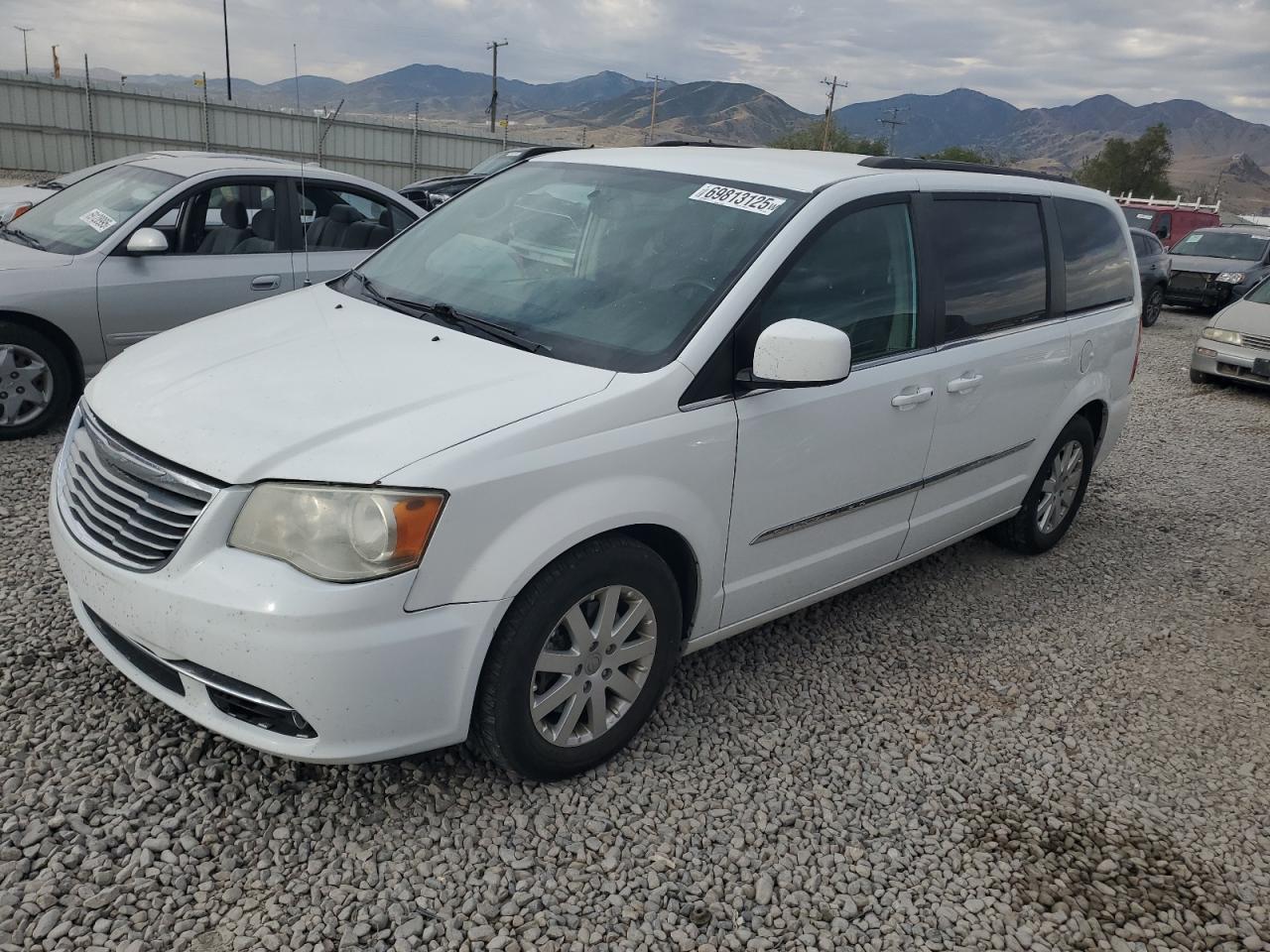 CHRYSLER TOWN & COUNTRY TOURING