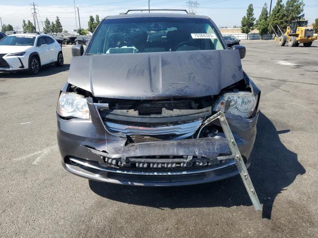 2016 CHRYSLER TOWN & COU #3302848890
