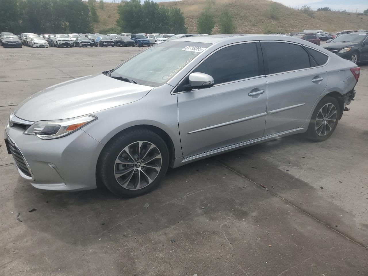 TOYOTA AVALON XLE
