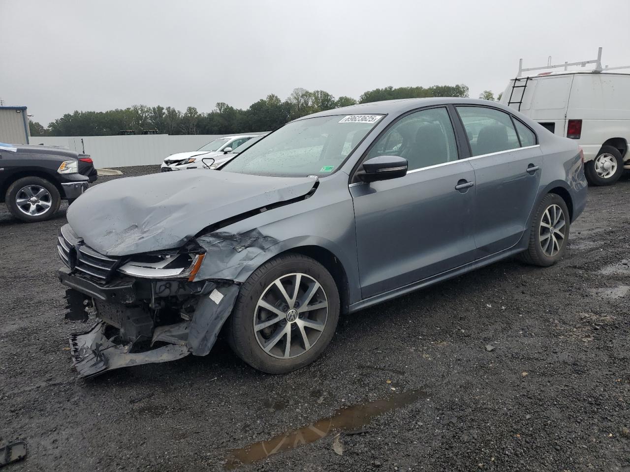 VOLKSWAGEN JETTA SE