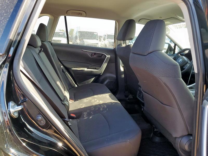 2023 TOYOTA RAV4 LE - 2T3H1RFV2PC243713