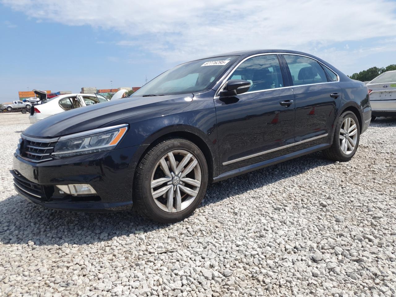 VOLKSWAGEN PASSAT SE