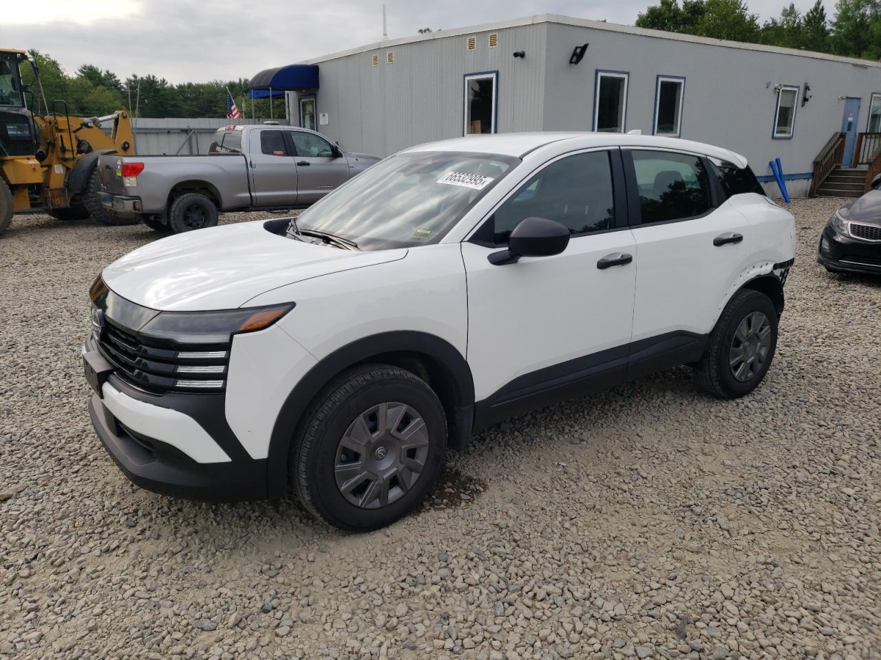 NISSAN KICKS S