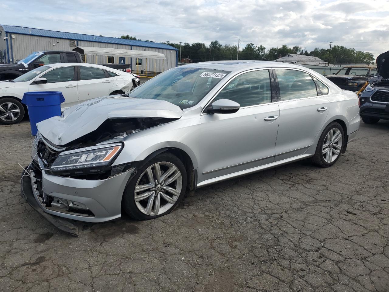 VOLKSWAGEN PASSAT SE